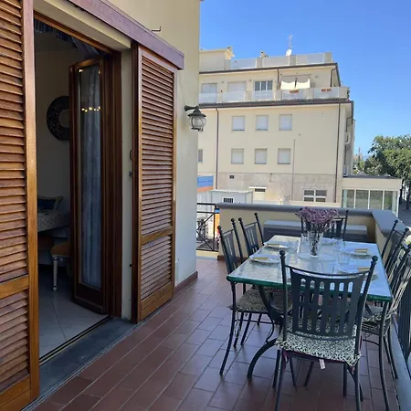 Casa Ewa * Lido di Camaiore